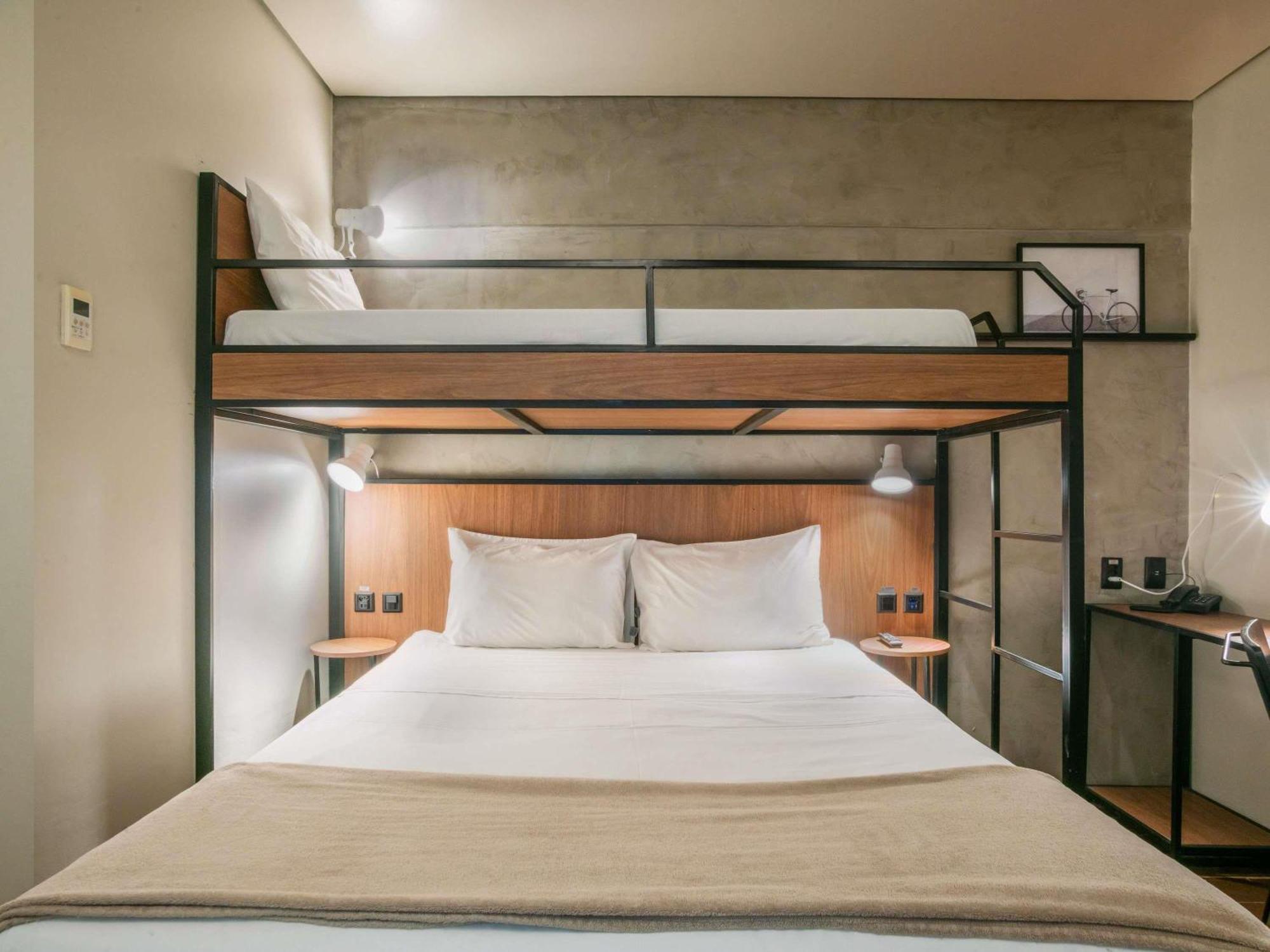 Ibis Hotel 3*